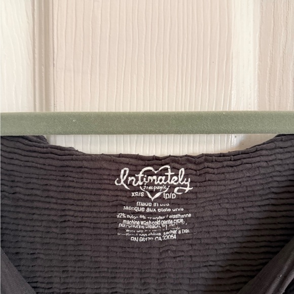 Free People Smocked Off-Shoulder Crop Top XS/S - Picture 5 of 6